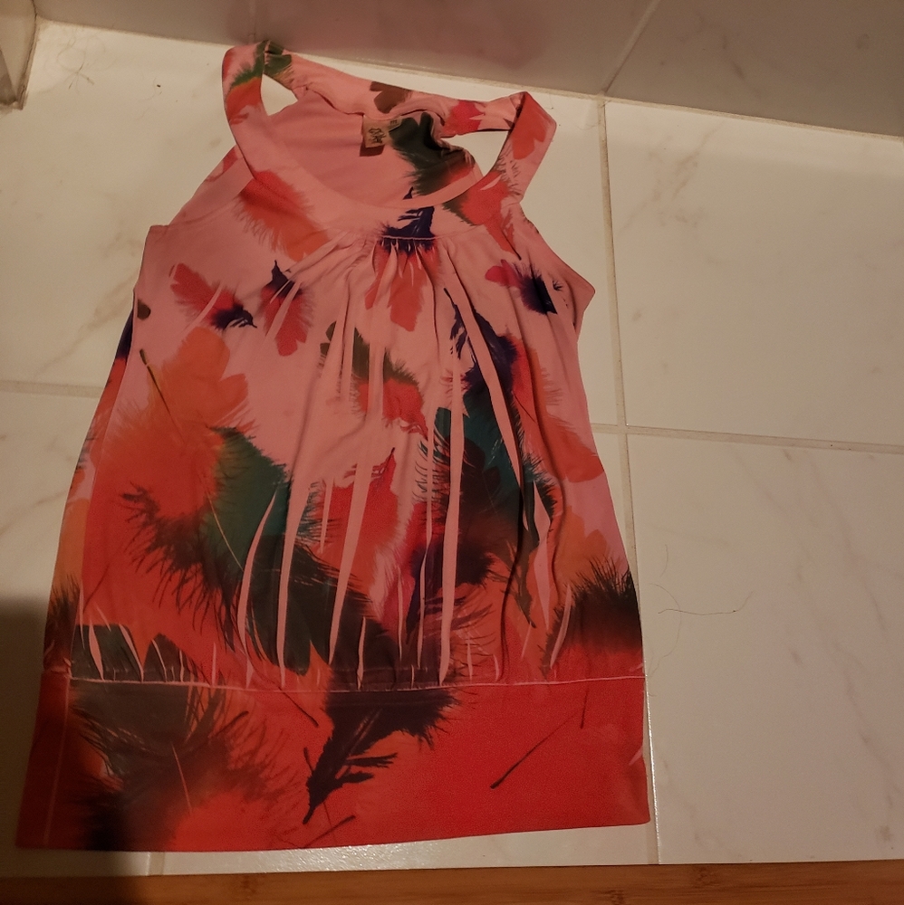1Step Coral/ Peach Top